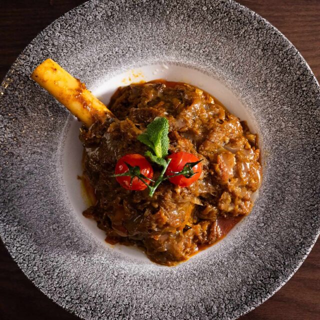 Buy gift vouchers restaurant Crawley treat a loved one family friend to a meal