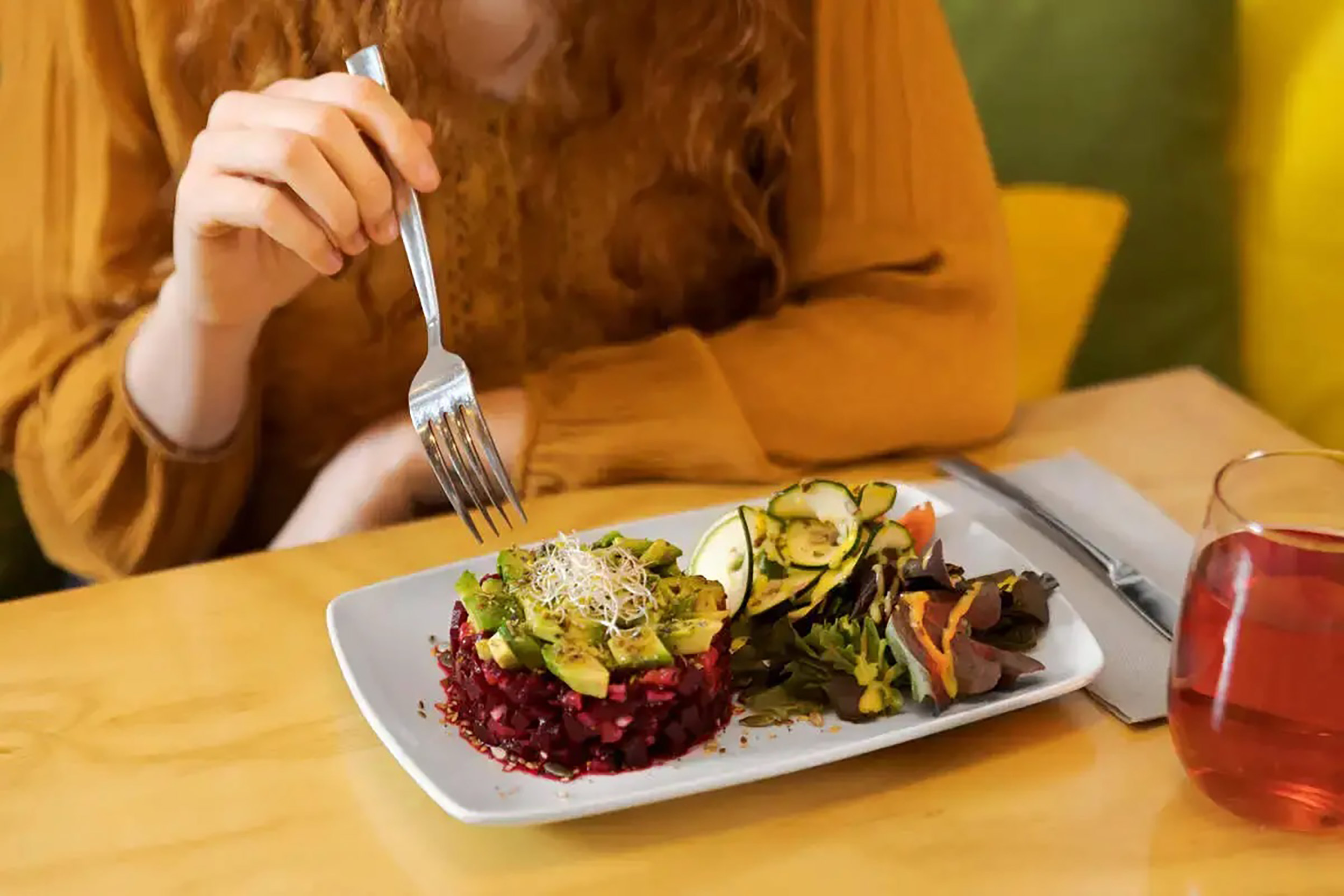 Award-winning vegan Indian dining experience at Zari Restaurant in Crawley.